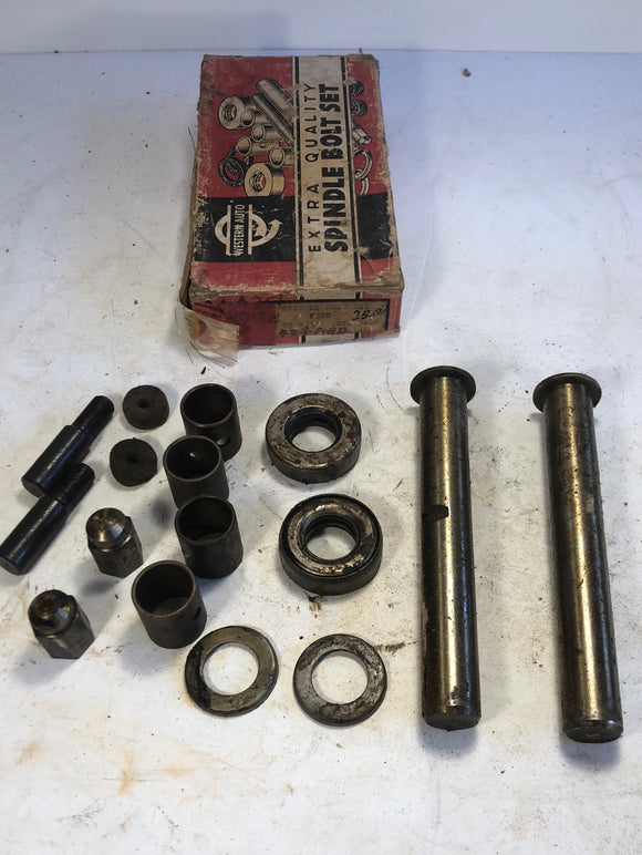 1942-1948 Ford passenger car spindle bolt kit 21A-3111 NORS