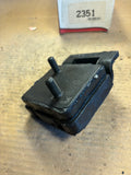 1967-1993 AMC Jeep LH RH front motor engine mount Anchor 2351
