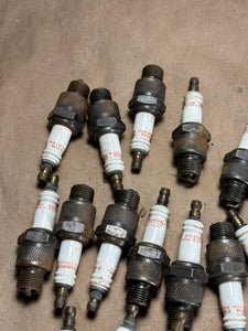 Vintage Champion H9 H-9 spark plugs lot of 26