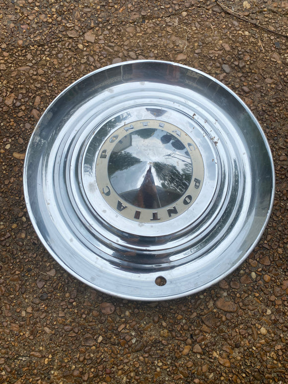 1953 Pontiac Catalina Star Chief 15” hubcap wheel cover good used