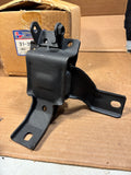 1998-2002 Ford Lincoln Mercury full size  RH front engine mount CarQuest 31-3970