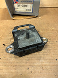 1964-1988 AMC Jeep LH RH front engine mount CarQuest 31-3501