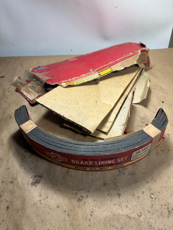 1934-1935 Chevrolet Master DA DB and half ton pickup brake lining set 2 wheels NORS