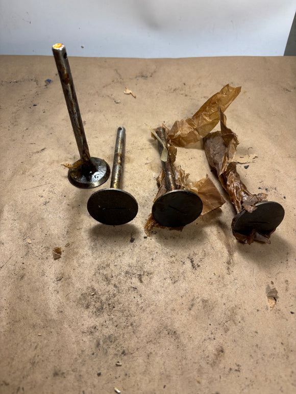 1928-1930 Plymouth intake valves set of 4 NORS