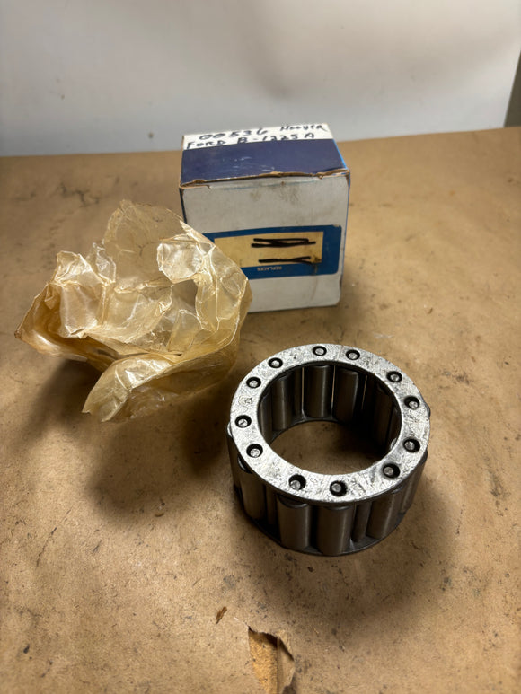 1932-1934 Ford Model B rear hub bearing NORS Hoover 00536 B-1225-A