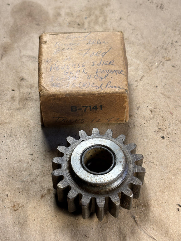 1932-1935 Ford passenger reverse idler gear NOS B-7141