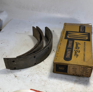 1937-1948 Oldsmobile Pontiac brake lining 1 axle NORS