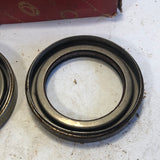 National 5850 oil seal pair Chevrolet 3671517 NORS