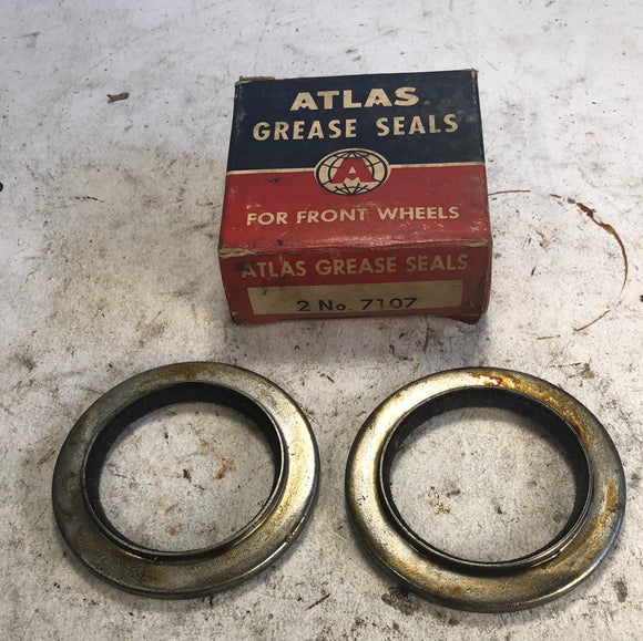 1958-1960 Chevrolet front wheel grease seals pair NOS Atlas 7107