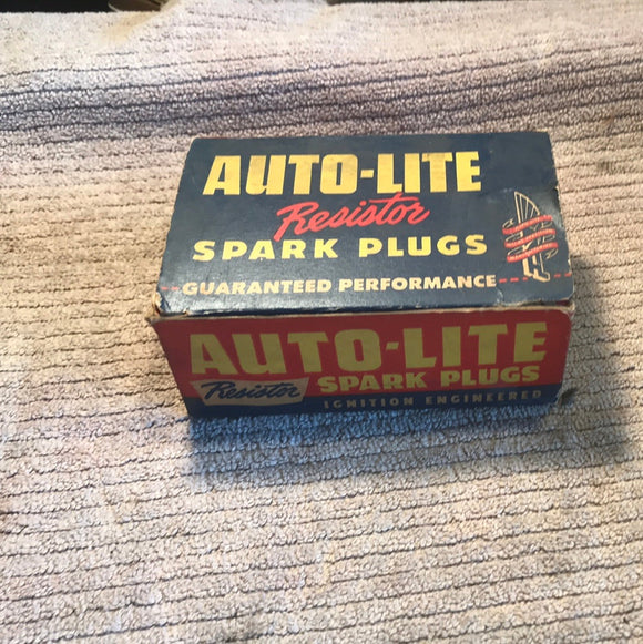 Auto-Lite NOS NORS spark plugs 4S-140 box of 10